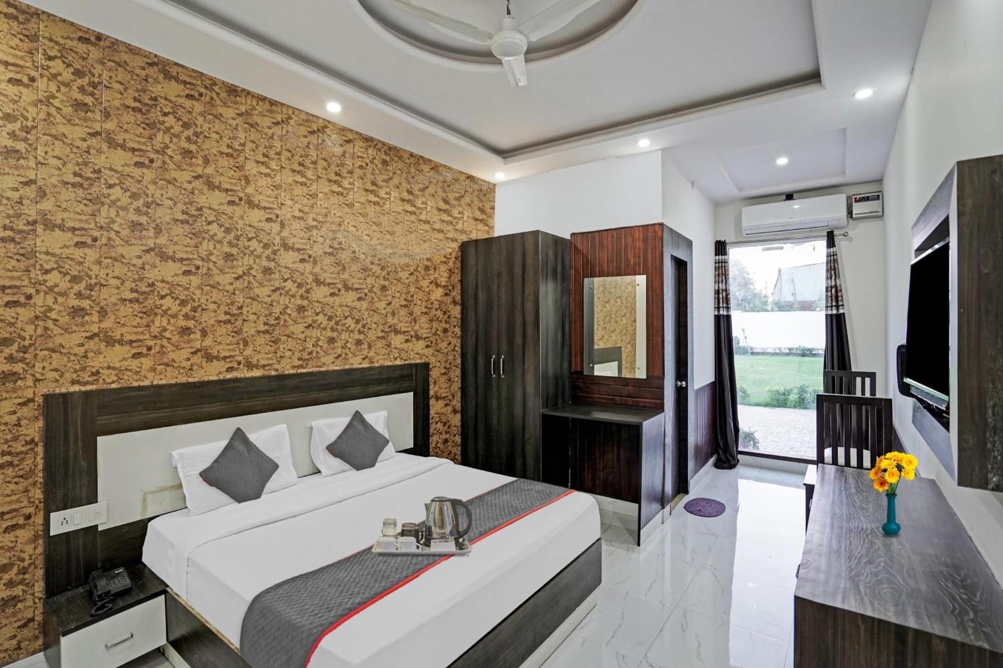 Collection O Rajvanshi Paradise Gurgaon Exterior photo